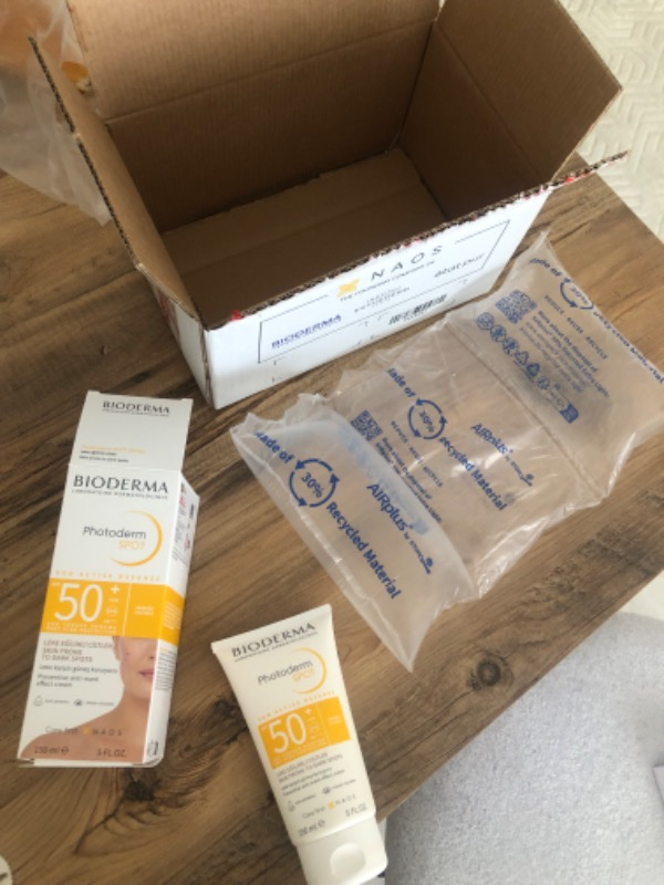 Bioderma Photoderm SPOT SPF50+ Yüksek Korumalı Yüz ve Vücut Güneş Kremi 150 ml