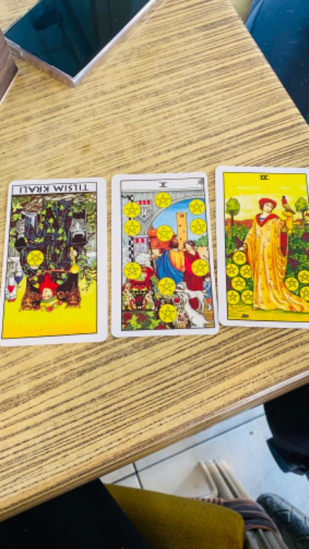 Tarot Destesi Ve Kitabı Hilal Altundal