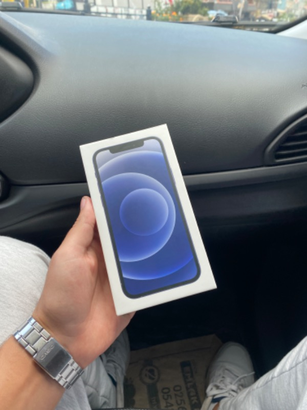 iPhone 12 64 GB