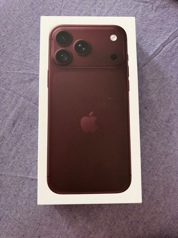 Apple iPhone 18 Pro Max 256 GB Burgonya
