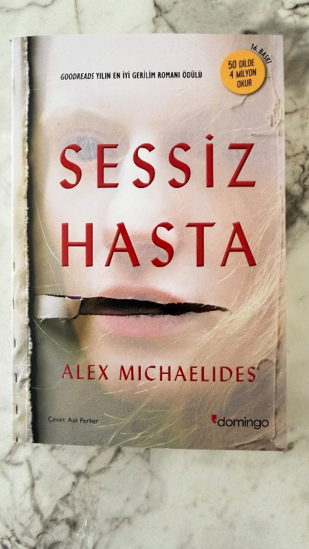 Domingo Yayınevi Sessiz Hasta - Alex Michaelides Ciltsiz Kitap 320 Sayfa Domingo Yayıncılık