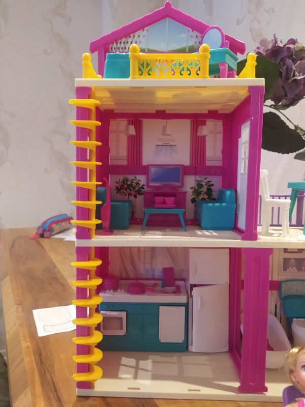 Lola#nın Tatil Evi