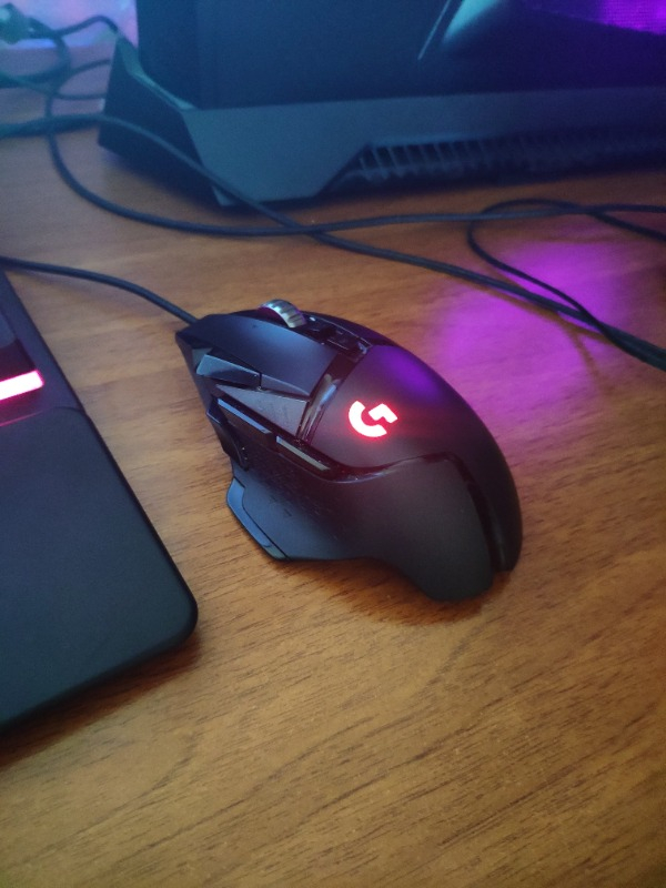 Logitech G G502 HERO LIGHTSYNC 25.600 DPI Yüksek Performanslı Kablolu Oyuncu Mouse - Siyah