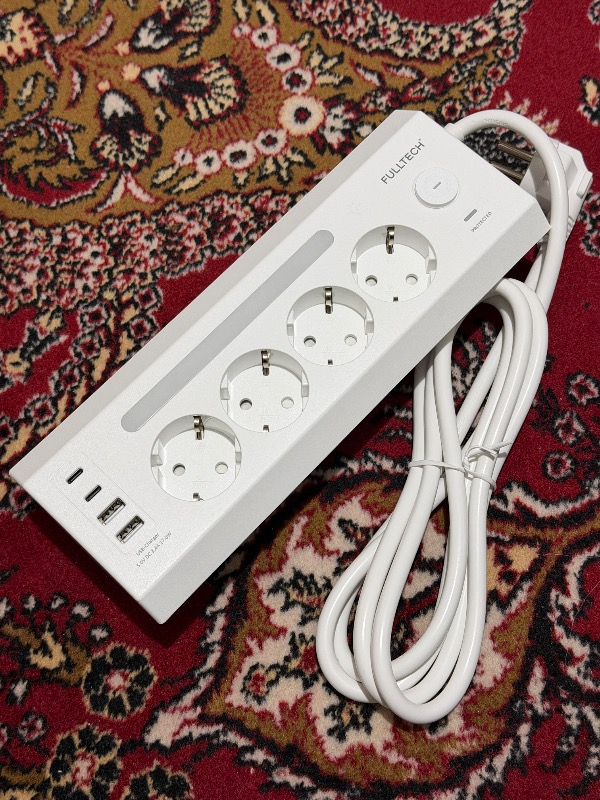Fulltech Ftr-22 Gece Lambalı Akım Korumalı Çoklu Priz - Beyaz