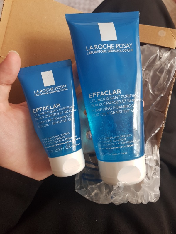 La Roche-Posay Effaclar Yüz Temizleme Jeli Yağlı/Akneye Eğilim Gösteren Ciltler Siyah Nokta Karşıtı 200ml