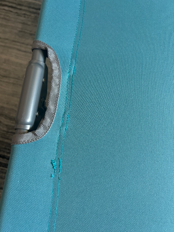 Koçtaş UO Çuraçao Şezlong Su Mavisi Polyester ve Metal Malzeme ile Taşınabilir Konforlu Tasarım