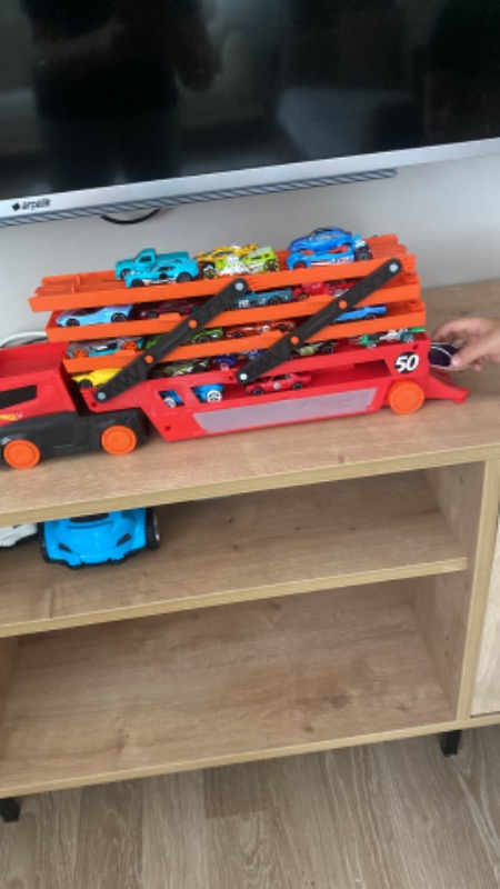 Hot Wheels Mega Tır Kırmızı GHR48