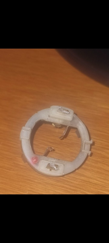 Assur 18 V Akülü Elektrikli Zincirli Dal Budama Testeresi Ergonomik Tasarım Çift Akü 