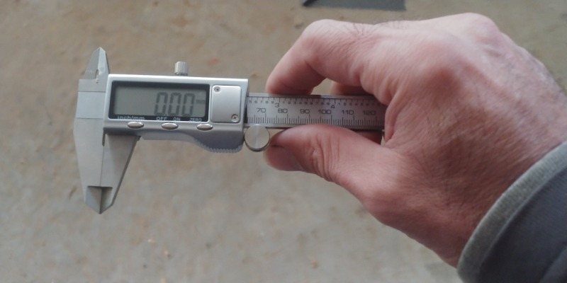 Gfb Dijital Kumpas Metal Ekran 150x0.01 mm - GFB1060