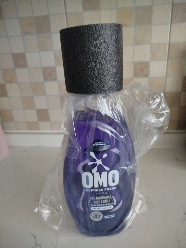 Omo Express Fresh Capcanlı Siyahlar Sıvı Çamaşır Deterjanı 1480 ml