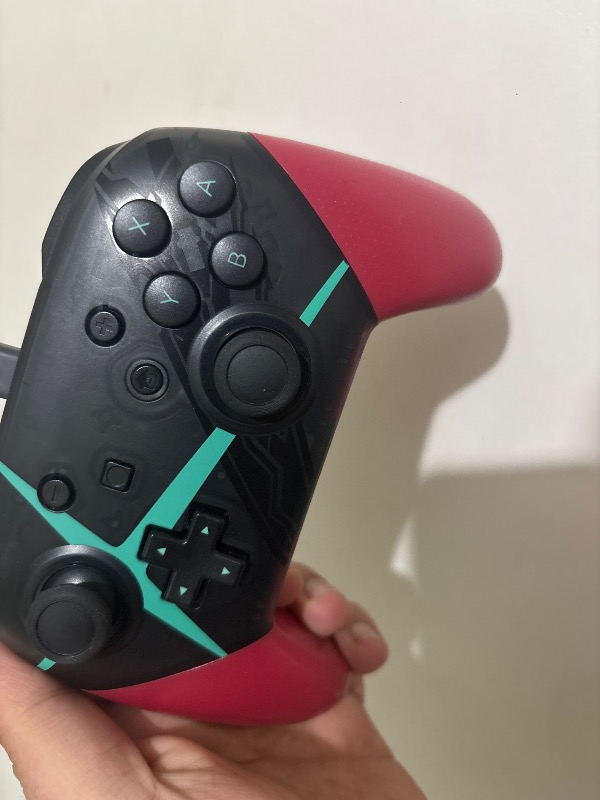 Nintendo Switch Pro Controller Xenoblade Chronicles 2 Edition