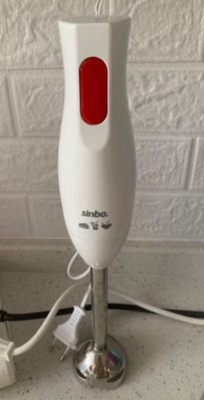 Sinbo 300W Sürahili Smoothie Blender - Güçlü Motor, Ergonomik Tasarım ve Paslanmaz Çelik Bıçak