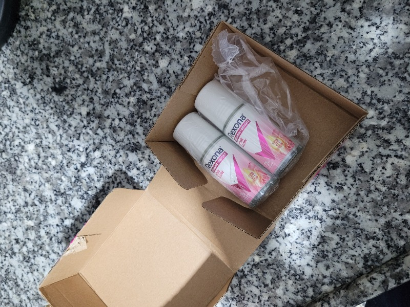 Rexona Vitamin + Bright Kadın Roll On Deodorant Sakura Radiance 45 ml