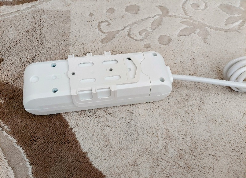 Viko 2 Metre Kablolu Topraklı Çocuk Korumalı Üçlü Priz