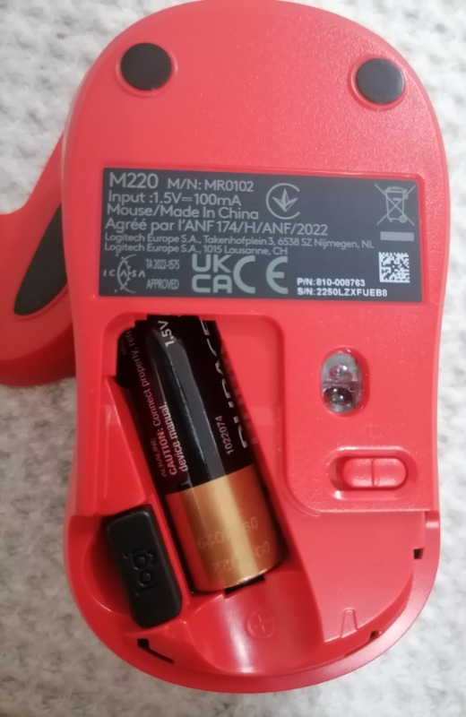 Logitech M220 Sessiz Kompakt Kablosuz Mouse - Kırmızı