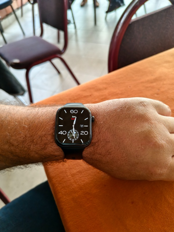 Honor Watch X5I 1,96 inç Ekranlı Akıllı Saat Siyah Bluetooth Bağlantı ve Spor Uyumlu Sağlık Takibi