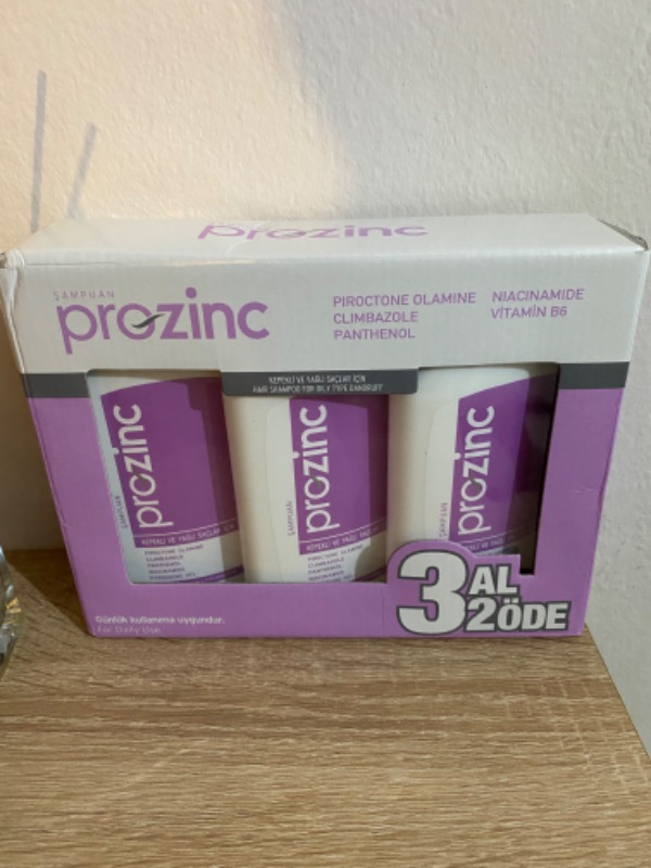 Prozinc Kepek Şampuanı Yağlı Saçlar Için 3x300 Ml.