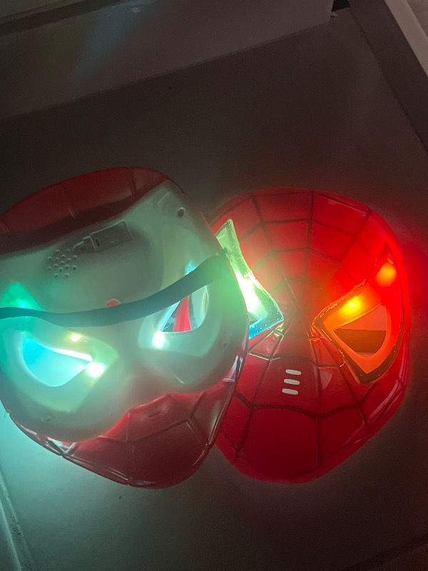 Boncuk Avm Işıklı Örümcek Adam Maskesi Spiderman Maskesi