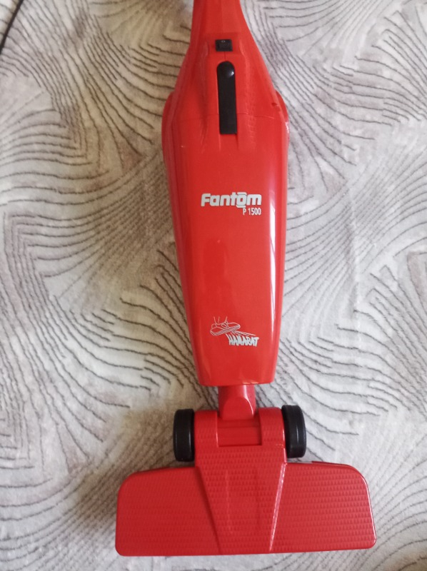 Fantom Hamarat P-1500 Toz Torbasız Elektrikli Süpürge Kırmızı 