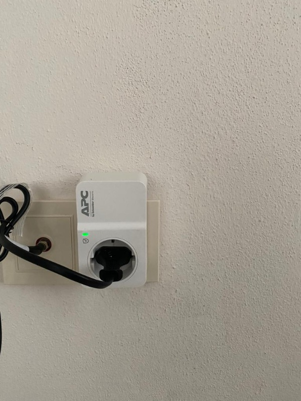 Schneider Electric APC Tekli Akım Korumalı Priz 230V