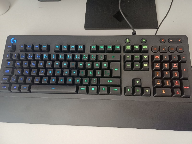 Logitech G G213 Prodigy RGB Türkçe Oyun Klavyesi - Siyah
