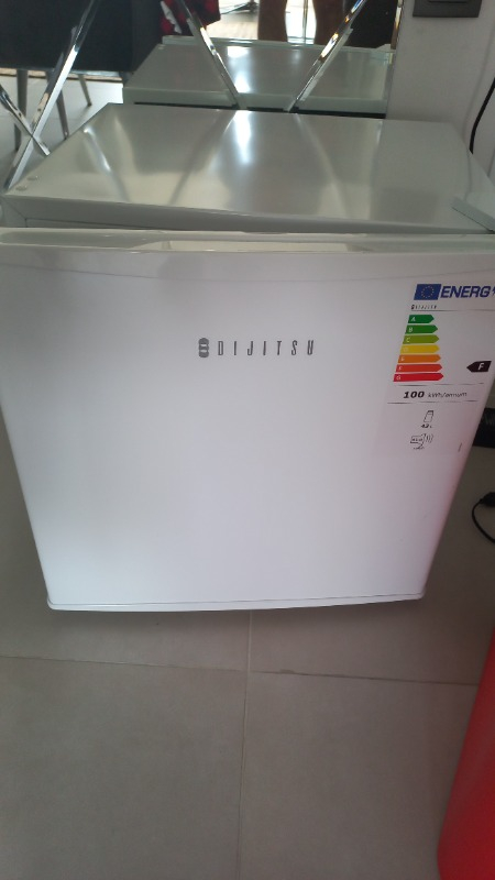Dijitsu DB50 50 Lt Mini Buzdolabı
