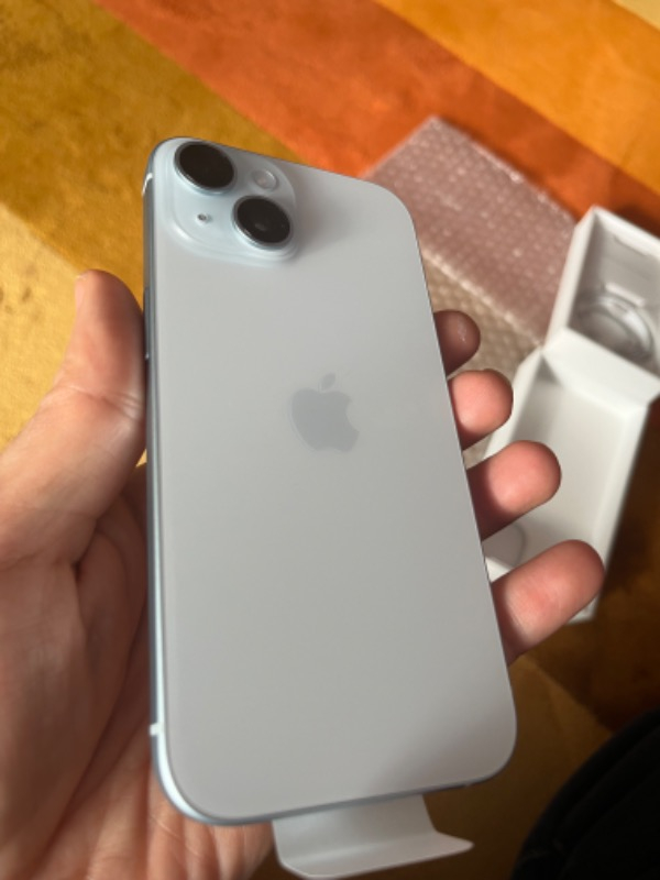 iPhone 15 128 GB