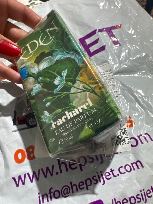 Cacharel Eden EDP 30 ml Kadın Parfüm