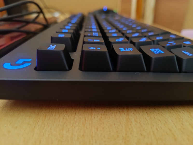Logitech 920-008094 G213 Prodigy RGB Oyuncu Klavyesi
