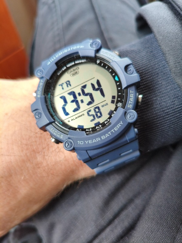 Casio Casıo AE-1500WHX-2AVDF Erkek Kol Saati