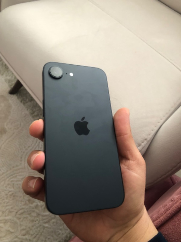 iPhone 16e 256GB Siyah