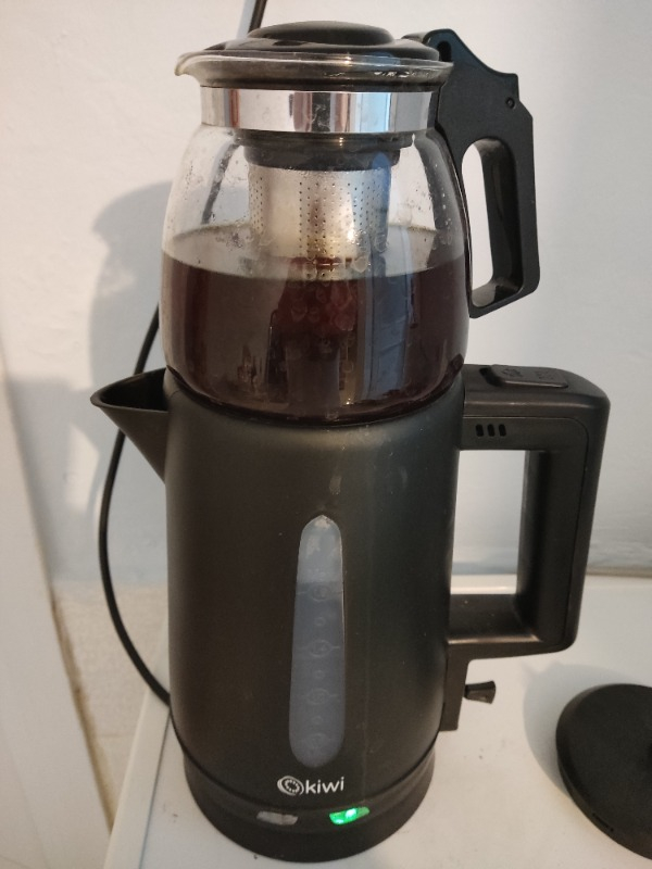 Kiwi KTM-2907 2200 W Cam Demlikli Çay Makinesi