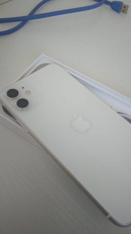 iPhone 11 64 GB