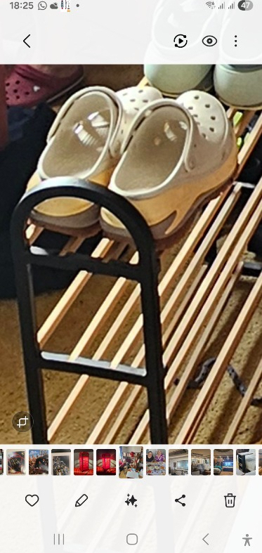 Crocs CLASSIC MEGA CRUSH CLOG T00000037031023 Kadın Terlik Bej Renk Düz Topuklu Konforlu Tasarım