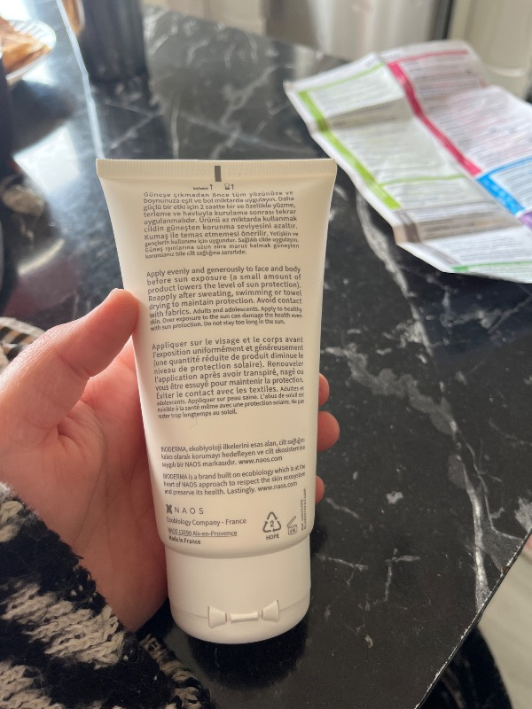 Bioderma Photoderm SPOT SPF50+ Yüksek Korumalı Yüz ve Vücut Güneş Kremi 150 ml