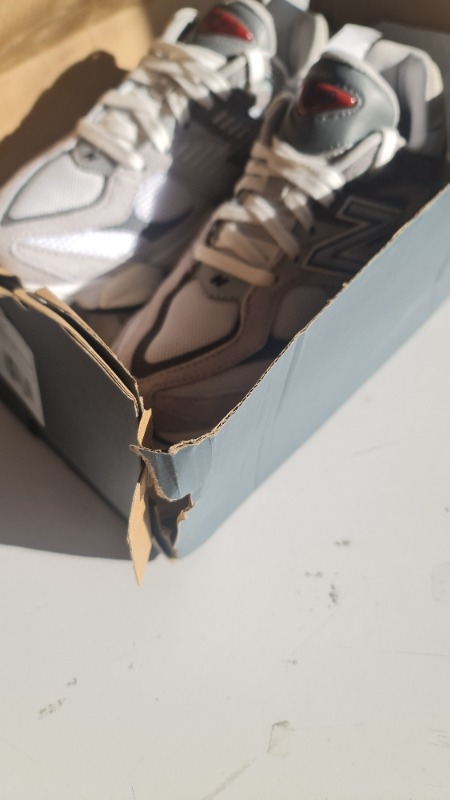 New Balance 9060 Unisex Lifestyle Sneaker U9060GRY