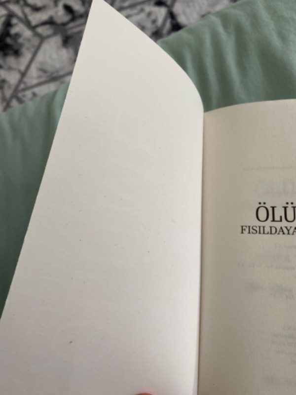 Ölüme Fısıldayan Adam - Büşra Yılmaz