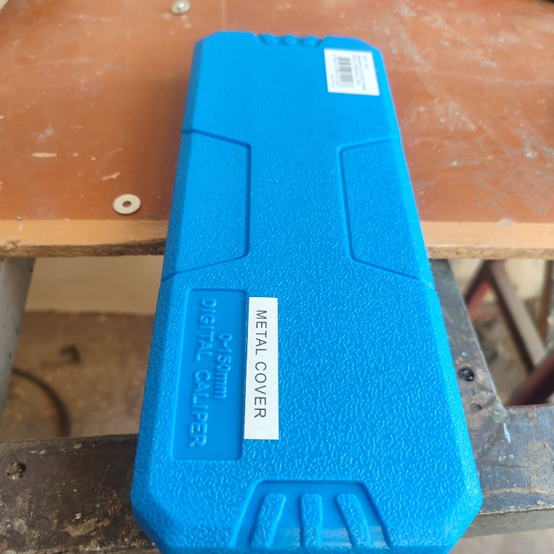 GFB Dijital Kumpas Metal Ekran 150x0.01 mm - Otomatik Açılıp Kapanma Özelliği ile Kullanım GFB1060