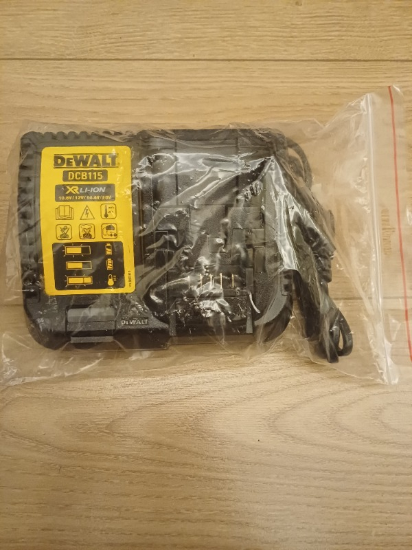 Dewalt DCB115 Sarj Cihazı