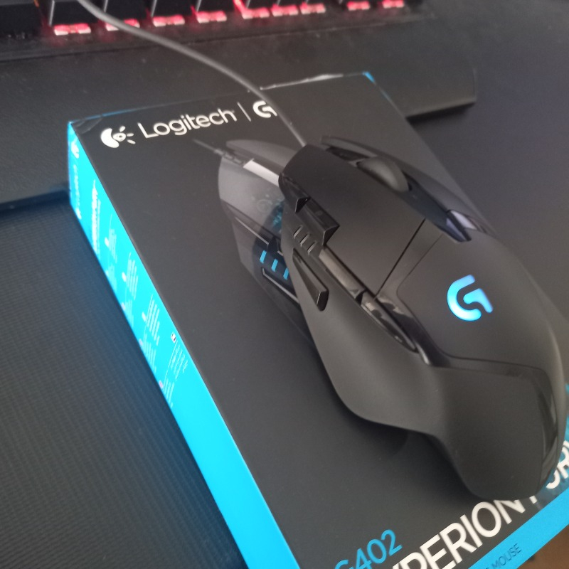 Logitech G402 Hyperion Fury 4.000 DPI Ultra Hızlı 500 IPS Oyuncu Mouse - Siyah