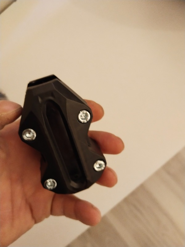 GP Kompozit Universal 8 CM Motor Koruma Demiri Plastiği Siyah