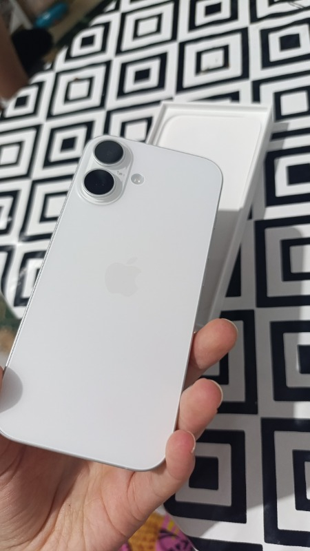 iPhone 16 256GB Beyaz