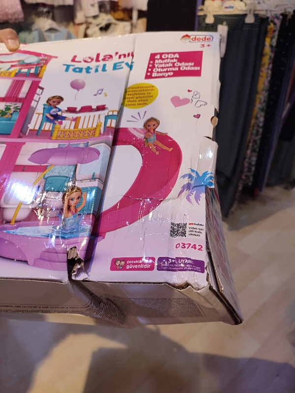 Dede Lola'nın Tatil Evi