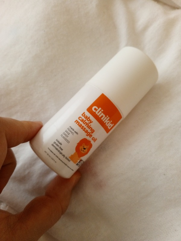 Bebekler için rahatlatıcı masaj yağı – hassas ciltler için yatıştırıcı ve koruyucu formül, 60 ml pratik şişe