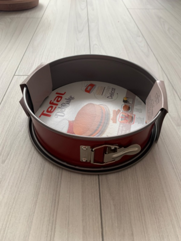 Tefal J1641214 Delibake Kelepçeli Kek Kalıbı 24 cm