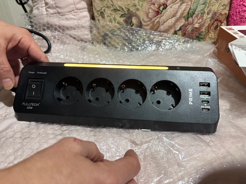 Fulltech Ftr-22 Gece Lambalı Akım Korumalı Çoklu Priz - Siyah