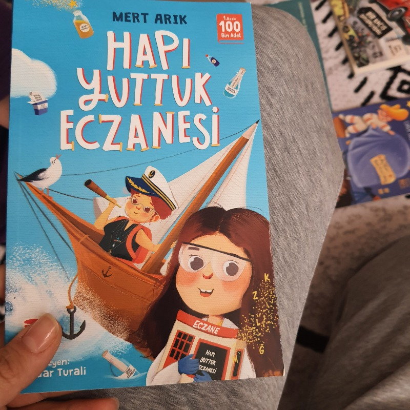 Hapı Yuttuk Eczanesi - Mert Arık