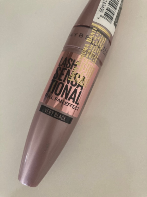 Maybelline New York Lash Sensational Yelpaze Etkili Siyah Maskara