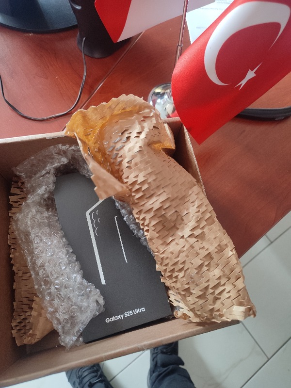Samsung Galaxy S25 Ultra 1 Tb 12 GB Ram (Samsung Türkiye Garantili) Gümüş Titanyum