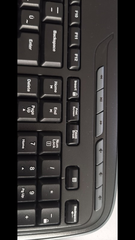 Logitech MK330 Kablosuz Türkçe Klavye Mouse Seti - Siyah